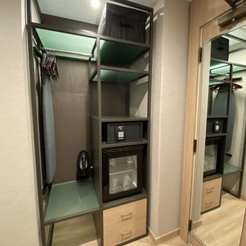 AC Hotel Phoenix Downtown - 3.8.21-3.9.21 ~ - Hotels Near Me - Phoenix, Arizona
