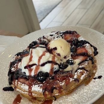 Aloha Kitchen - Burry French Toast - Breakfast & Brunch Near Me - Honolulu, Hawaii