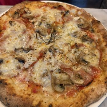 Punch Neapolitan Pizza - Northeast - Pizza Salami e funghi - Pizza Near Me - Minneapolis, Minnesota Punch Neapolitan Pizza - Northeast - Pizza Salami e funghi - Pizza Near Me - Minneapolis, Minnesota