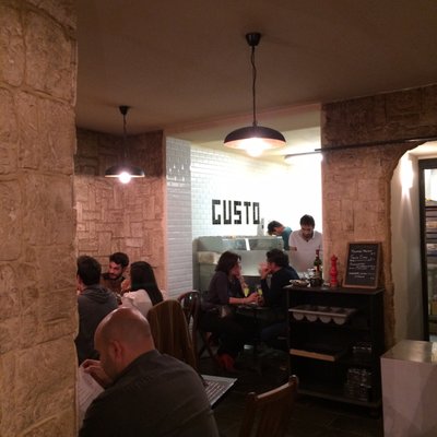 Gusto by null
