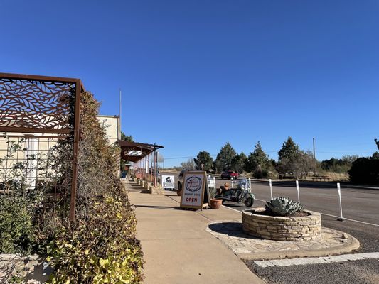 Brick Vault Brewery and Barbecue-Marathon by null