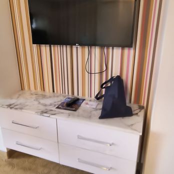 Flamingo Las Vegas - Dresser - Hotels Near Me - Las Vegas, Nevada Flamingo Las Vegas - Dresser - Hotels Near Me - Las Vegas, Nevada