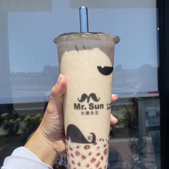Mr Sun Tea - Strawberry Boba Milk Tea - Juice Bars & Smoothies Near Me - Fremont, California