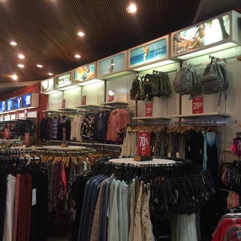 Beachworks Outlet - Men's Clothing Near Me - Orlando, Florida Beachworks Outlet - Men's Clothing Near Me - Orlando, Florida