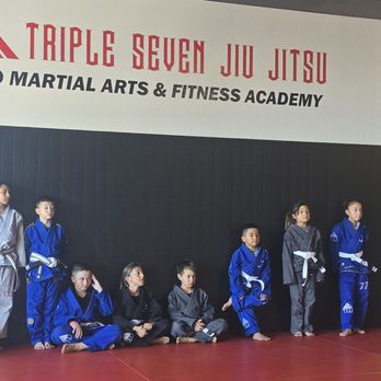 Triple Seven Jiu Jitsu - The 5 pm class - Martial Arts Near Me - Ventura, California