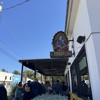 la Barbecue - Outside - Barbeque Near Me - Austin, Texas la Barbecue - Outside - Barbeque Near Me - Austin, Texas