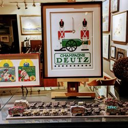 The Painters Place Picture Framers - Holiday Display