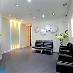 Clinique de Montreal - Entrance cliniquedemontreal, clinique de montreal, doctor nabil irani, dr irani, botox, fillers, varicose veins, hemorrhoids