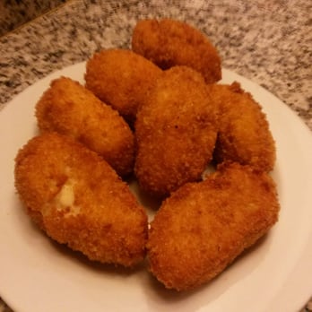 Bar El Corcho - Lad famosas croquetas del corcho - Spanish Near Me - Valladolid, Virginia Bar El Corcho - Lad famosas croquetas del corcho - Spanish Near Me - Valladolid, Virginia