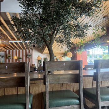 Farm Table - Breakfast & Brunch Near Me - Van Nuys, California