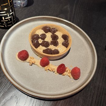 Gordon Ramsay Hell's Kitchen - Chocolate pb&j tart - Desserts Near Me - Washington, DC, District of Columbia