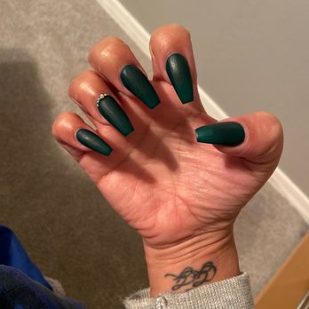 Shayna's Nails & Spa - My Christmas nails! - Nail Salons Near Me - Phoenix, Arizona