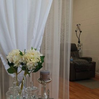 Make u beautiful by Liz - Waiting area! - Eyelash Service Near Me