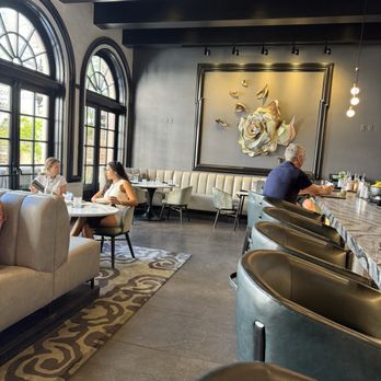 Iron Rose Bar & Restaurant - Breakfast & Brunch Near Me - Charleston, South Carolina Iron Rose Bar & Restaurant - Breakfast & Brunch Near Me - Charleston, South Carolina