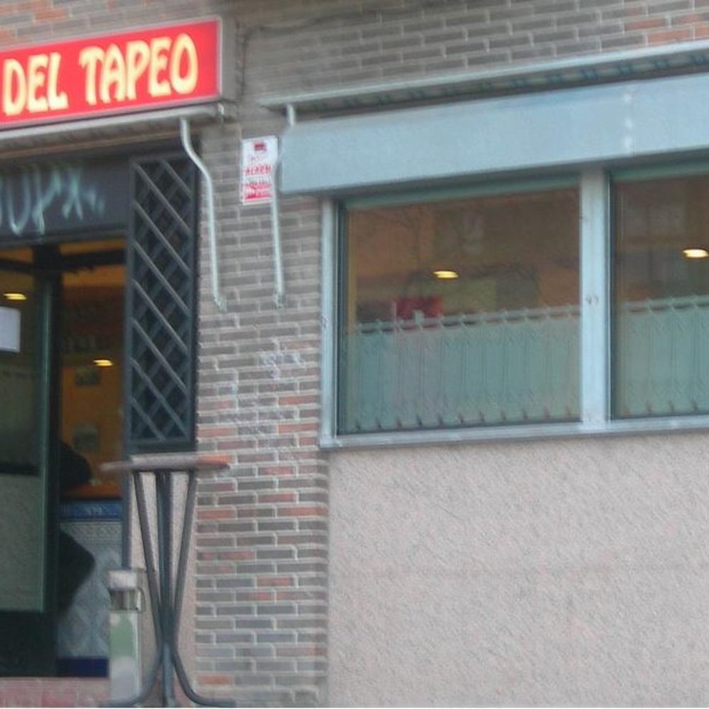 THE BEST 10 DIVE BARS near C. DE EZEQUIEL SOLANA, MADRID, SPAIN - Updated  2026 - Hours - Yelp