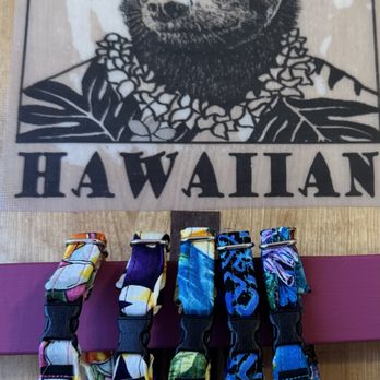 Menino Farms - Handcrafted Aloha Print Dog Collars - Pet Stores Near Me - Hilo, Hawaii Menino Farms - Handcrafted Aloha Print Dog Collars - Pet Stores Near Me - Hilo, Hawaii