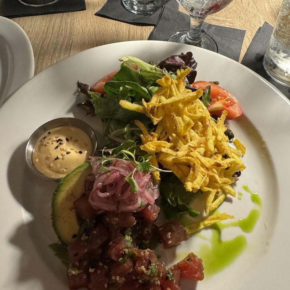 Cholo's Bistro - Tuna poke - Puerto Rican Near Me - San Juan, Puerto Rico