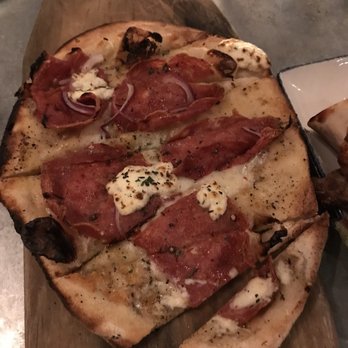 Sylvan Table - Bee sting flatbread - New American Near Me - Sylvan Lake, Michigan Sylvan Table - Bee sting flatbread - New American Near Me - Sylvan Lake, Michigan