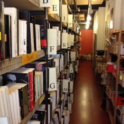 Les Recyclabes - Books in French, English, German, Italian, and possibly more.