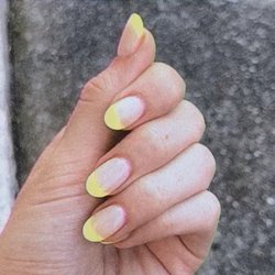Dif Nail Spa - Neon French tips