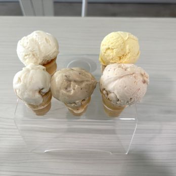 Hammond's Gourmet Ice Cream - Cake cone flight of 5! - Ice Cream & Frozen Yogurt Near Me - Honolulu, Hawaii Hammond's Gourmet Ice Cream - Cake cone flight of 5! - Ice Cream & Frozen Yogurt Near Me - Honolulu, Hawaii
