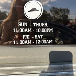 Pizza Hut - Hours of operation