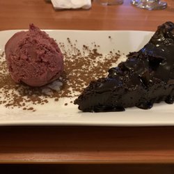 Marcello's - Vegan chocolate cake with fruit of the forest ice cream