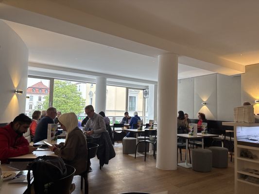 Dallmayr Bar & Grill by null