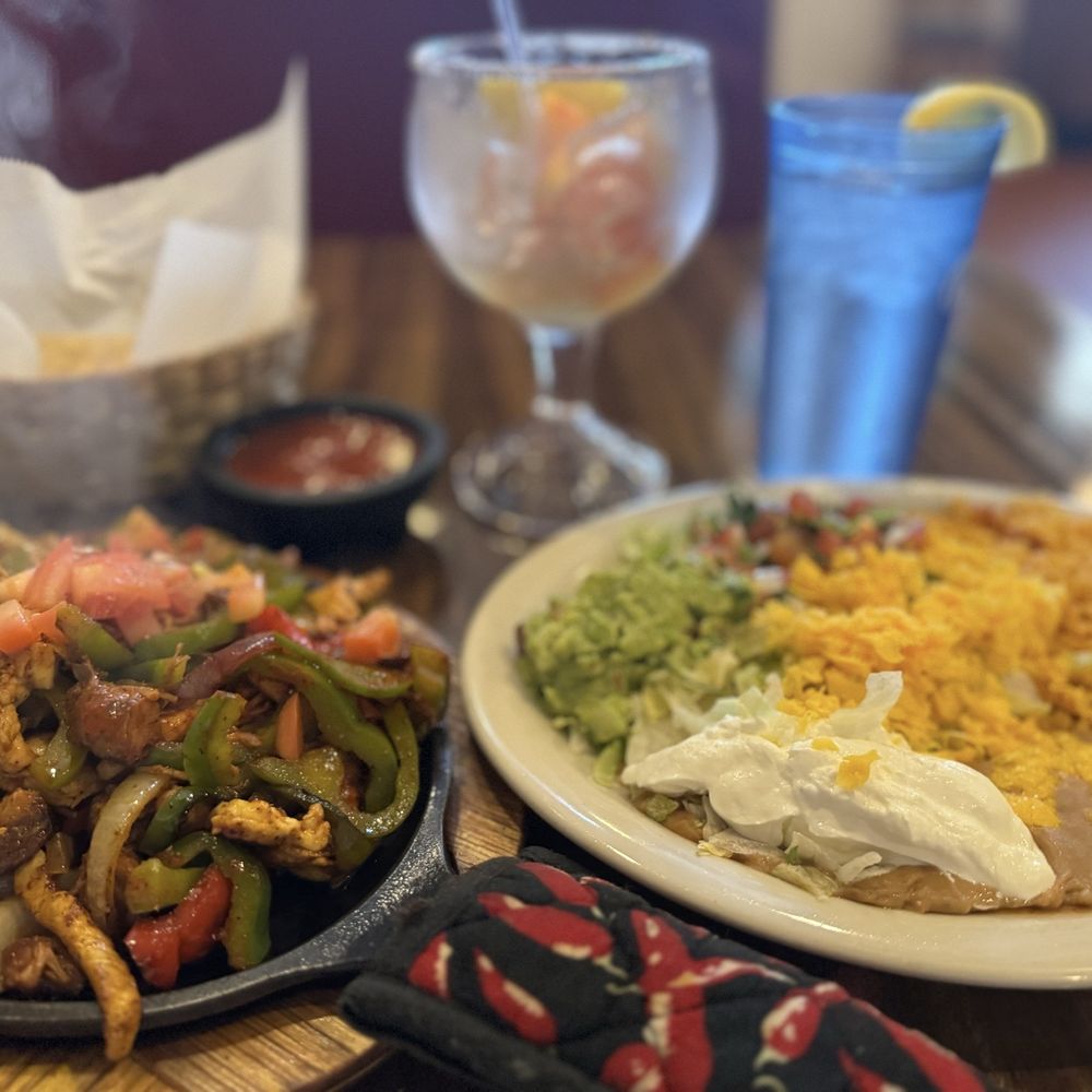 TOP 10 BEST New Mexican Food near Taylorville, IL - Updated