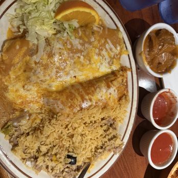 Los Compadres - chile relleno, chile colorado and pork tamale, rice and beans - Mexican Near Me - Reno, Nevada