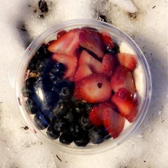 Playa Bowls - Yes, I'd eat acai even while it's snowing - Juice Bars & Smoothies Near Me - Boston, Massachusetts Playa Bowls - Yes, I'd eat acai even while it's snowing - Juice Bars & Smoothies Near Me - Boston, Massachusetts
