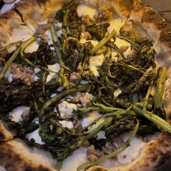 Baci & Abbracci - Mozzarella, sausage and broccoli pizza - Pizza Near Me - Brooklyn, New York Baci & Abbracci - Mozzarella, sausage and broccoli pizza - Pizza Near Me - Brooklyn, New York