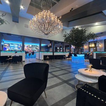 Heights Social - Bars Near Me - Houston, Texas Heights Social - Bars Near Me - Houston, Texas