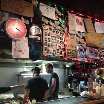 Tommi's Burger Joint - Burgers Near Me - London, XGL
