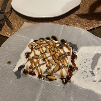 Compartir - a great version of a Catalan classic - Spanish Near Me - Cadaqués, GI