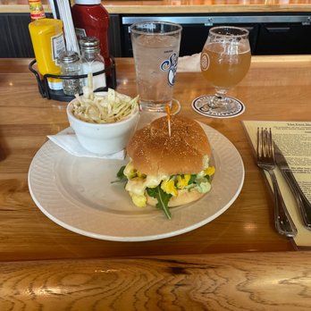 The Free House Pub - Pubs Near Me - Middleton, Wisconsin The Free House Pub - Pubs Near Me - Middleton, Wisconsin
