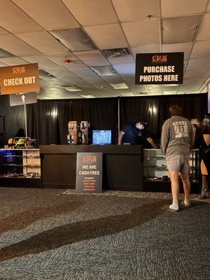 13th Floor Haunted House Chicago by null