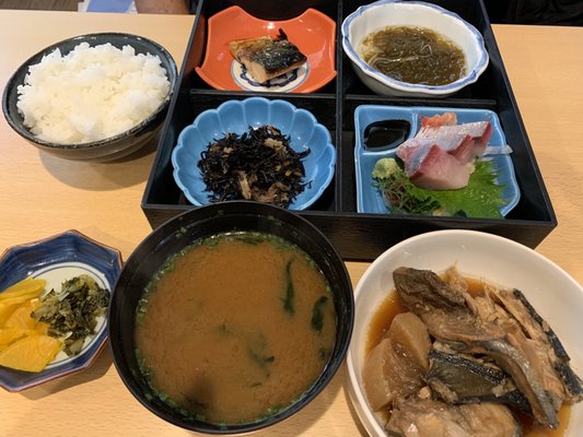 Toyotsune Honten by null