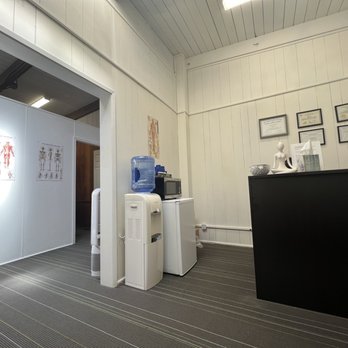 Well Health Acupuncture - Acupuncture Near Me - Mountain View, California