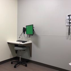 Endeavor Health Outpatient Care Center - Kildeer - Examination room.