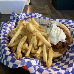 Jimmy's Grille - Chicken gyro with fries! Bravo!