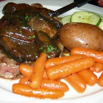 Crown Bistro - steak stuffed with bleu cheese and topped with portabella mushrooms - Breakfast & Brunch Near Me - Coronado, California Crown Bistro - steak stuffed with bleu cheese and topped with portabella mushrooms - Breakfast & Brunch Near Me - Coronado, California