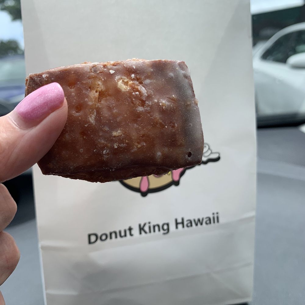 Donut King Hawaii - The croissant "hole" - Donuts Near Me - Honolulu, Hawaii