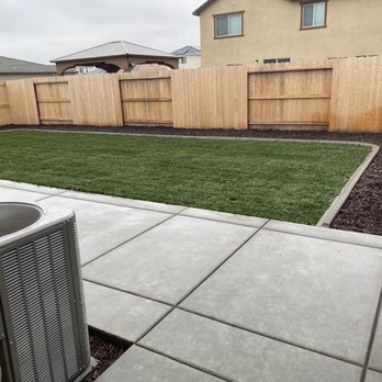 Lomeli's Landscape - Completed yard. - Landscaping Near Me - Roseville, California Lomeli's Landscape - Completed yard. - Landscaping Near Me - Roseville, California