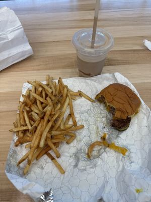 M Burger by null