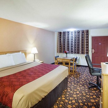 Econo Lodge - Hotels Near Me - Phillipsburg, Kansas