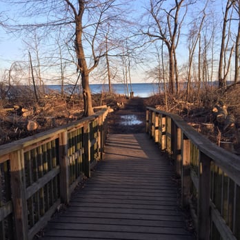 Jack Darling Memorial Park - Parks Near Me - Mississauga, Ontario