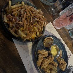 Poutine Fries & Calamari
