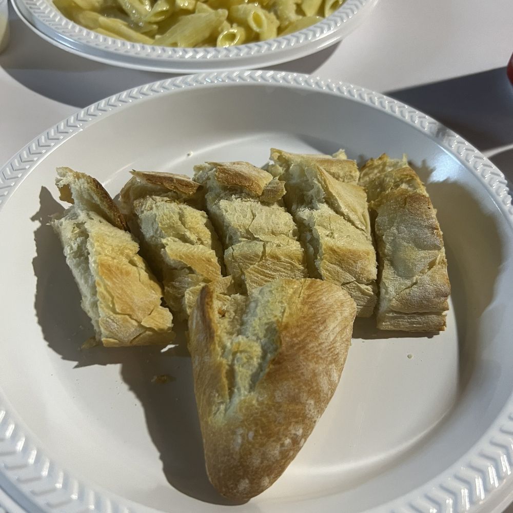 Mía Trattoria - Bread - Food Trucks Near Me - Miami, Florida Mía Trattoria - Bread - Food Trucks Near Me - Miami, Florida
