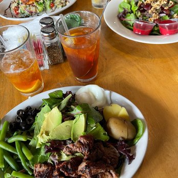 Cretia's Eatery & Bake Shoppe - Steak was cooked perfectly. - Bakeries Near Me - Dallas, Texas